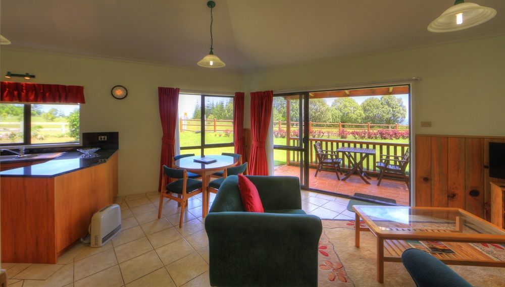 Ocean Breeze Cottages Burnt Pine Buitenkant foto